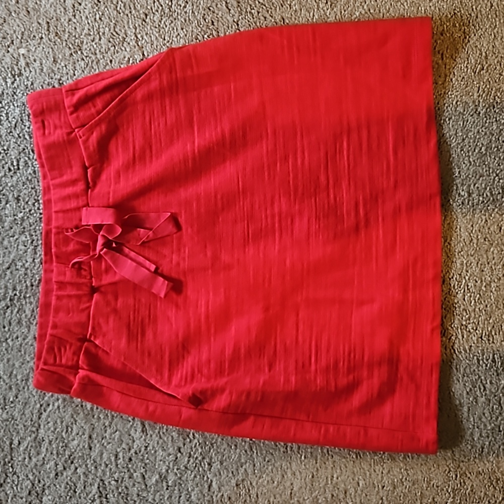 Loft skirt with pockets